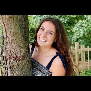 Meet your Posher, Kelly